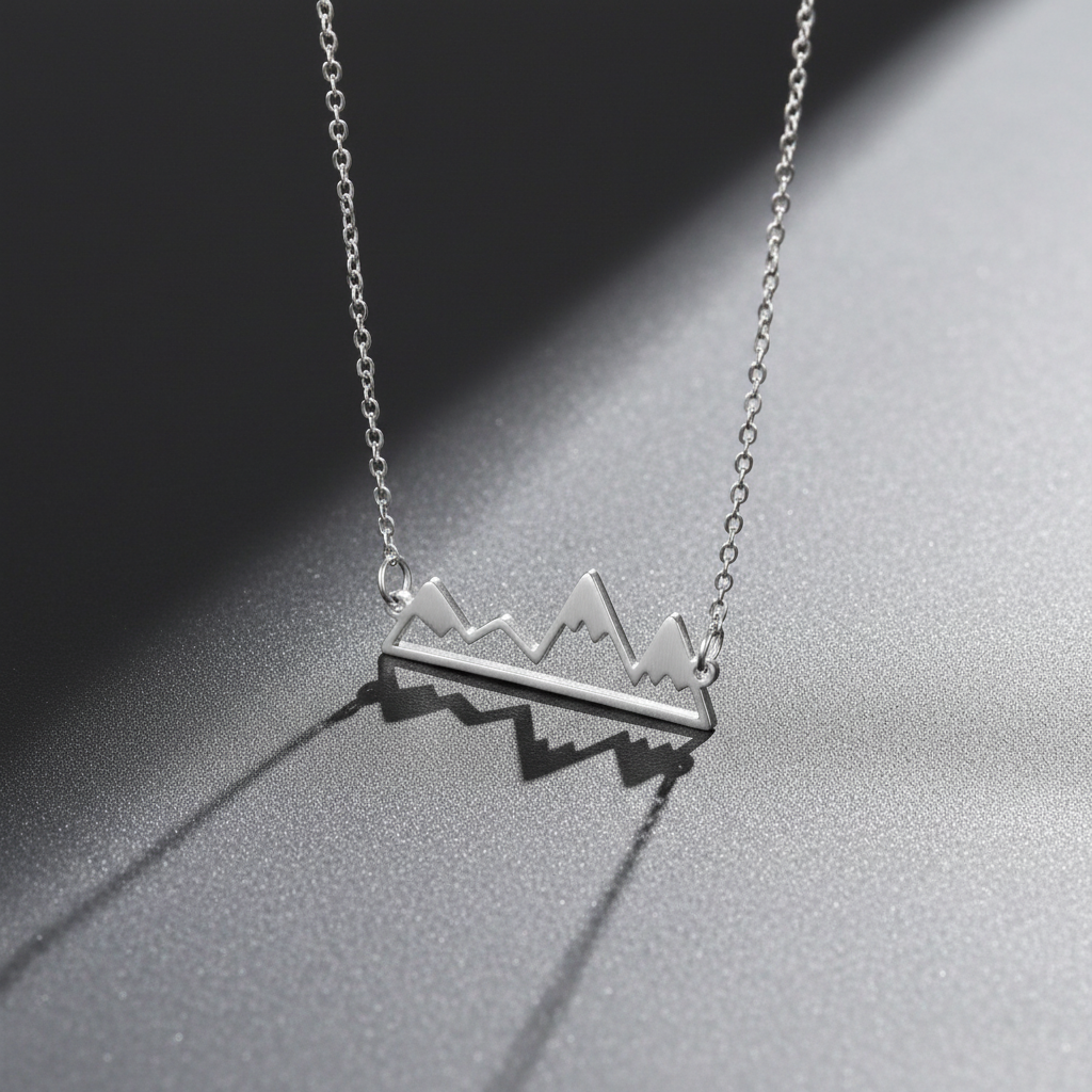 Koryfés Silver Necklace