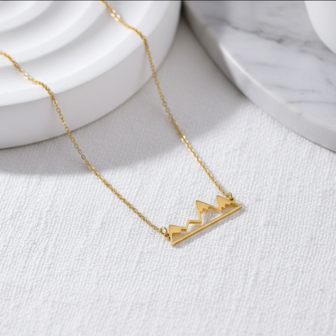 Koryfés Gold Necklace